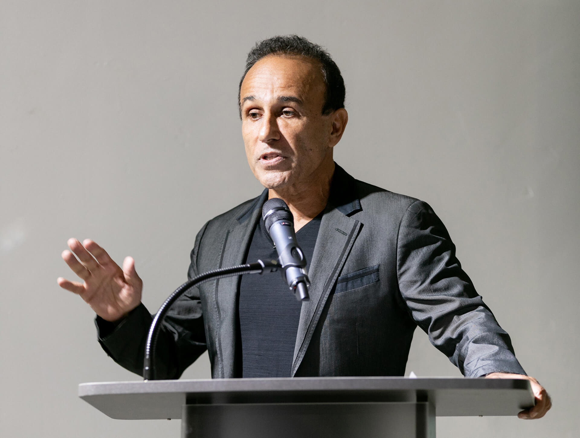 Moishe Mana Keynote Speaker at ANDICOM 2022: Digital Boost for Business and Society